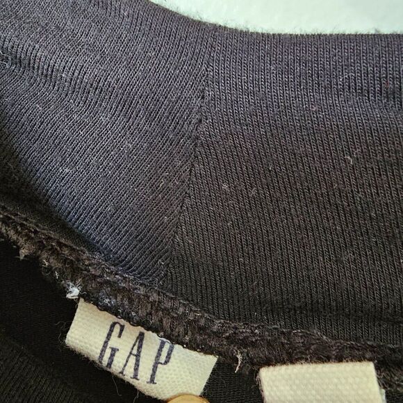 EUC GAP MOCK NECK BLACK TOP SHORT SLEEVES SIZE SMALL - Picture 6 of 9